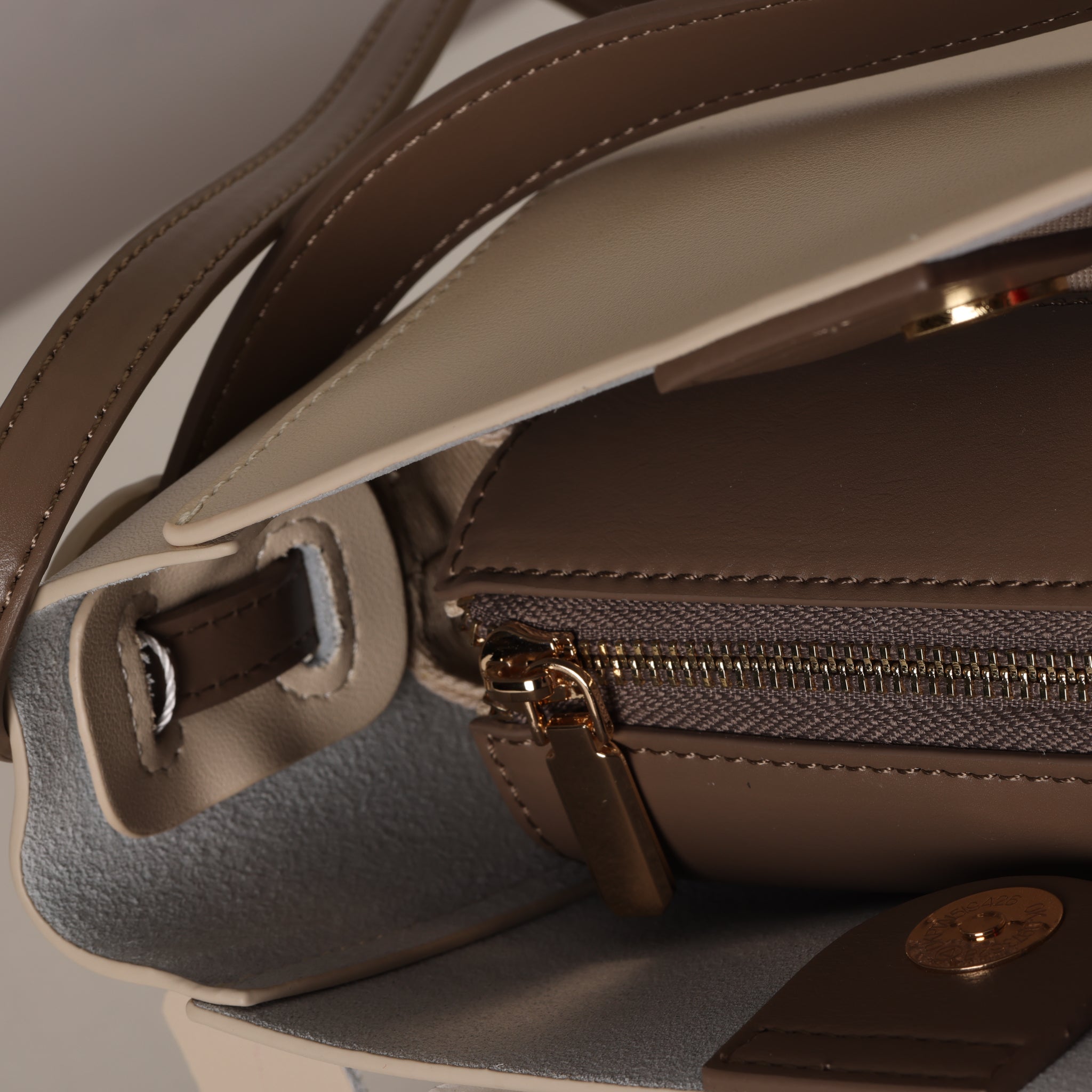 Manon Cross -Body Bag 26 - Crème