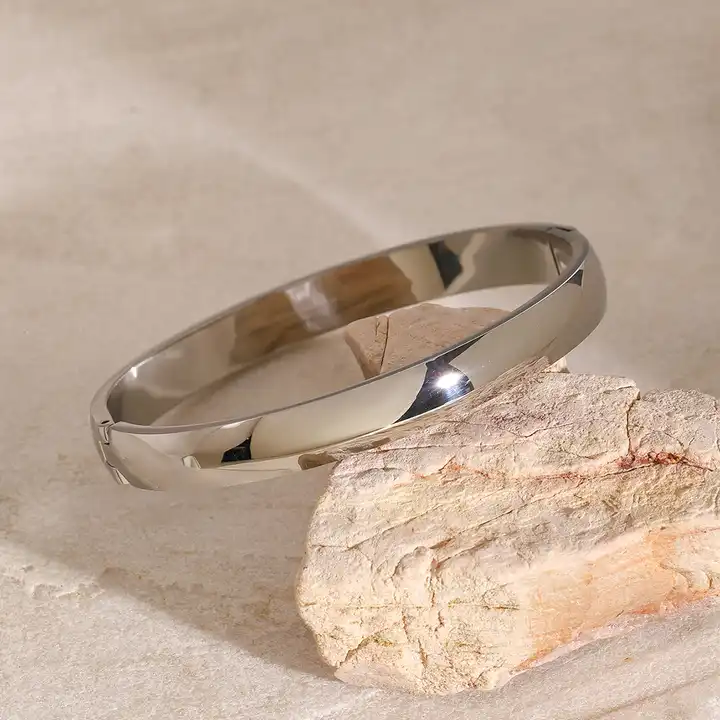 Anna Bangle Silver