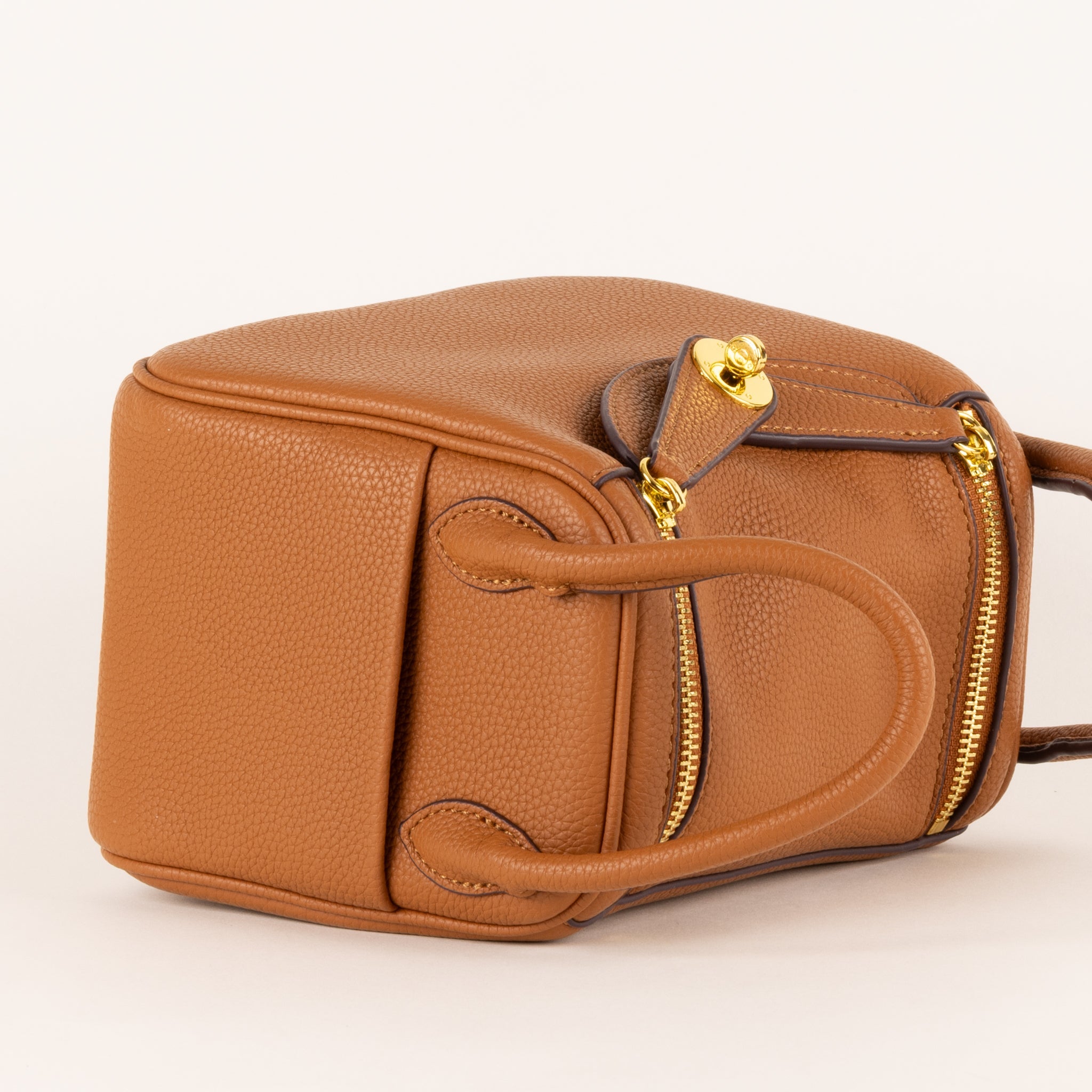 Athlone Handbag 22 - Camel