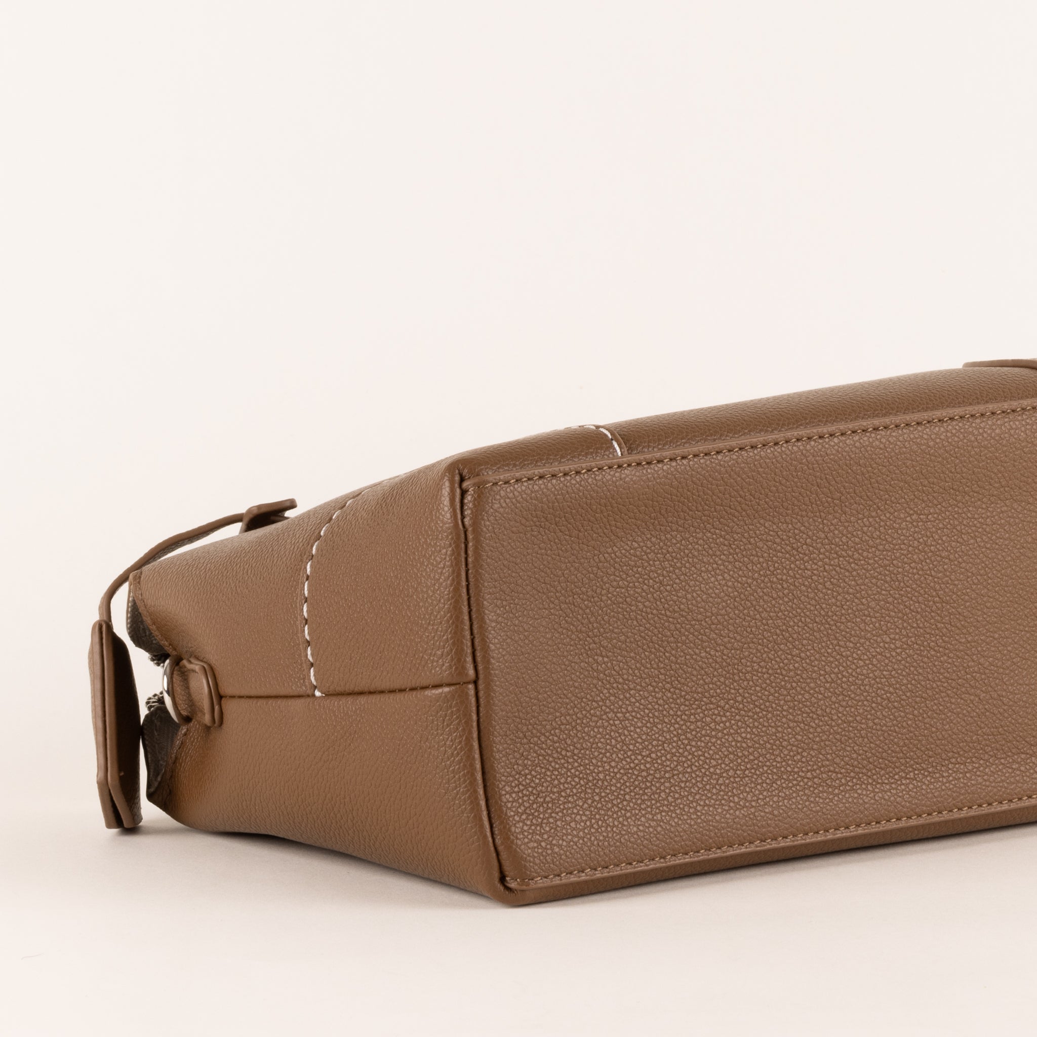 Brecon Käsilaukku 30 - Ruskea