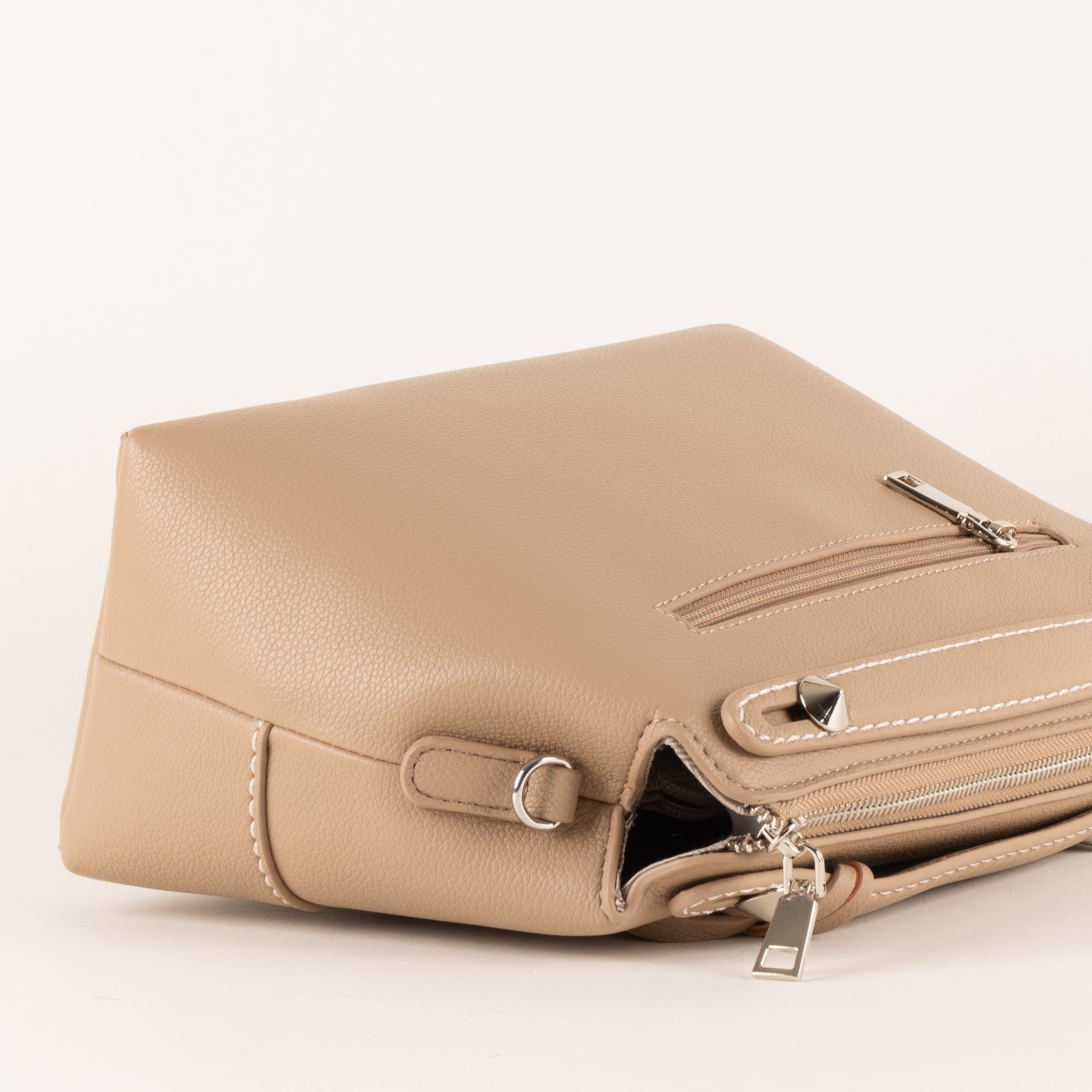 Brecon Hand Back 30 - Peanut