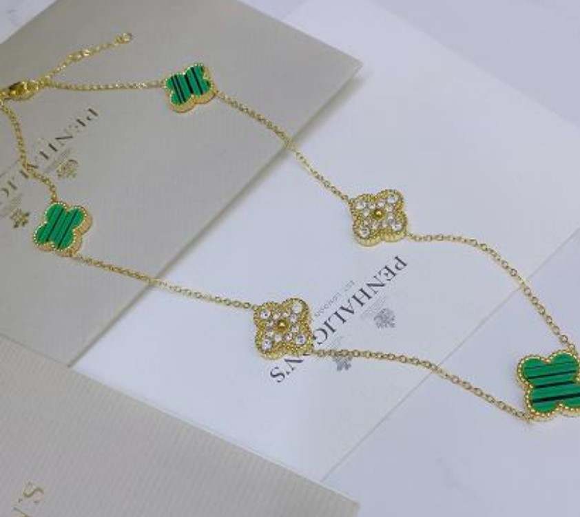 Camilla fire -Clover halskjede