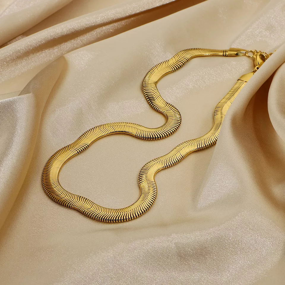 Collier délicat de 8 mm