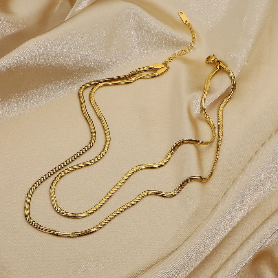 Collier de serpent à double couche