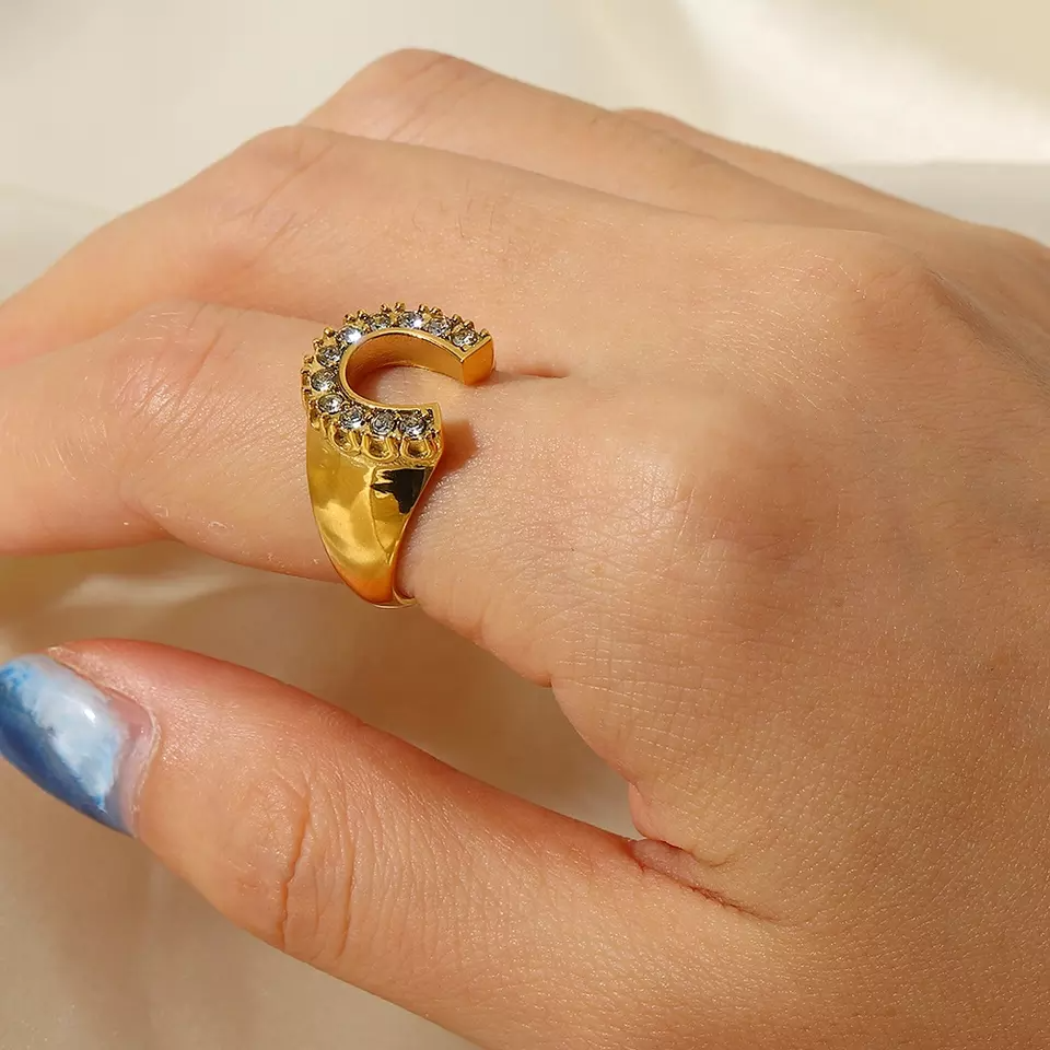 Ella Horseshoe Ring