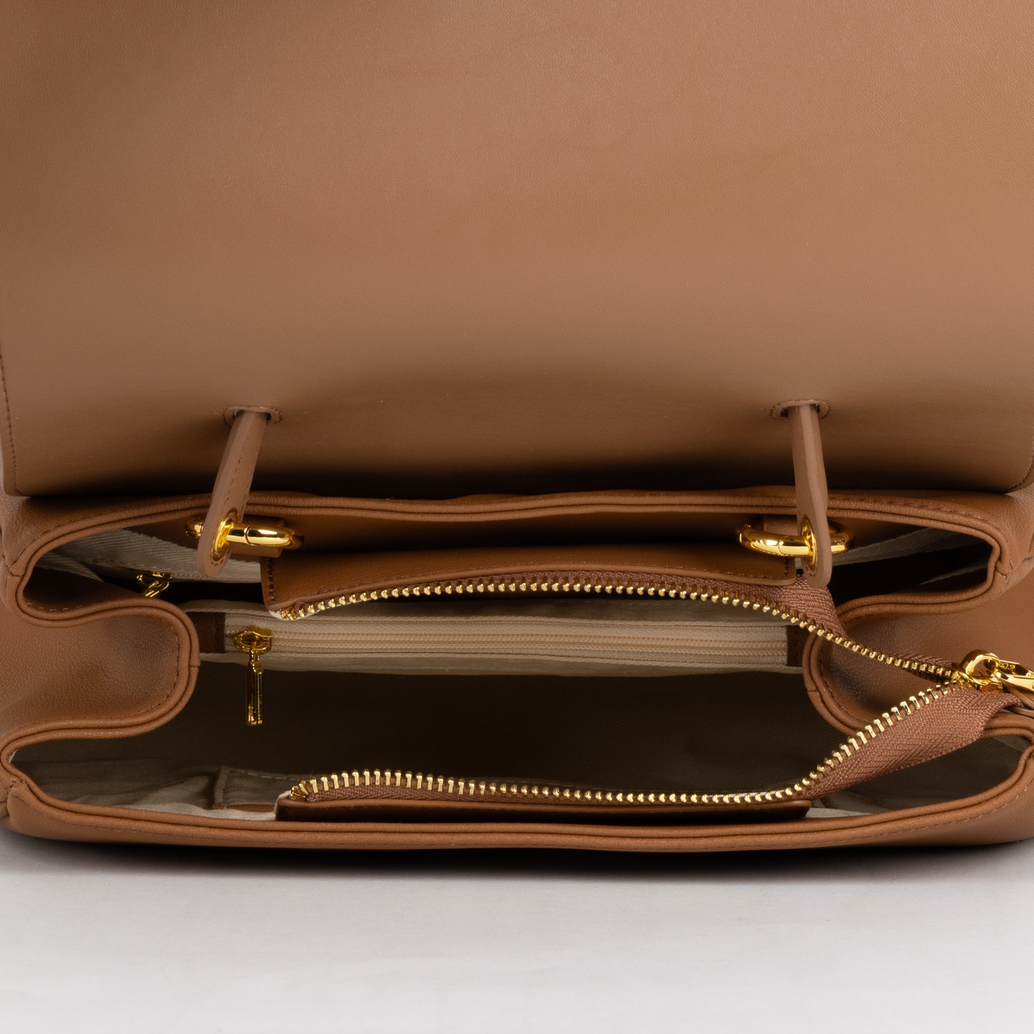 Sac à main en cuir Gisèle 28 - marron