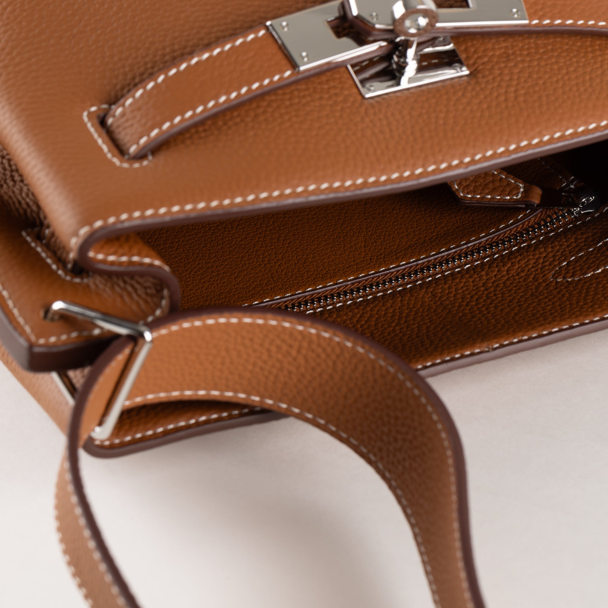 Sac à bandoulière en cuir Kortney 24 - Camel
