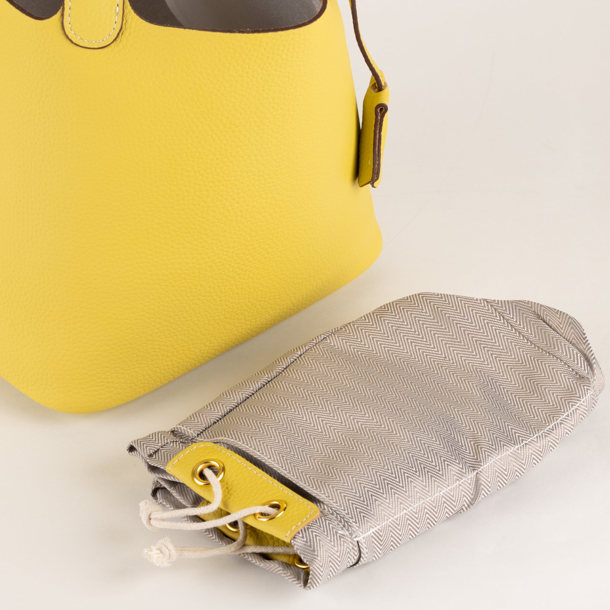 Sac à main en cuir Lucie 18 - jaune pastel
