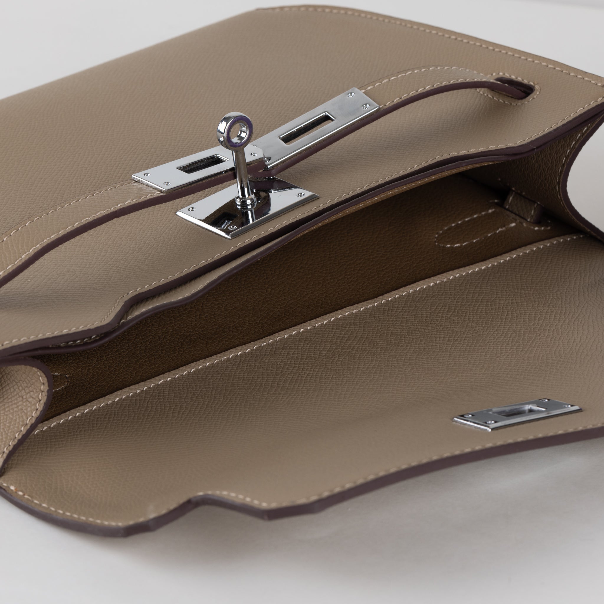 Sac d'embrayage en cuir mella 25 - arachide