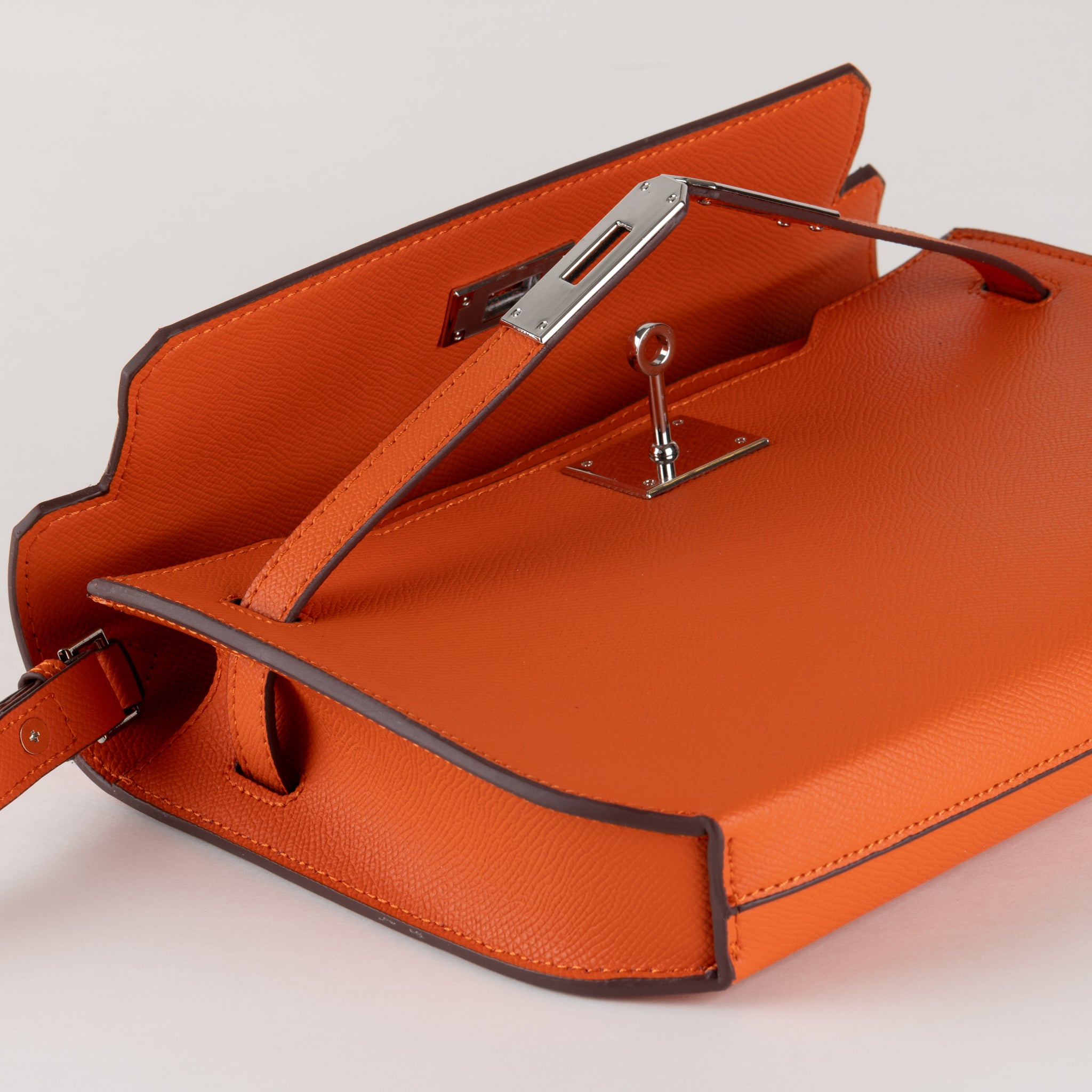 Sac d'embrayage en cuir mella 25 - Orange