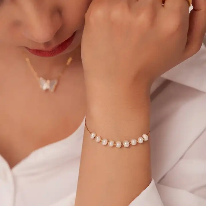 Noemi Pearl Band