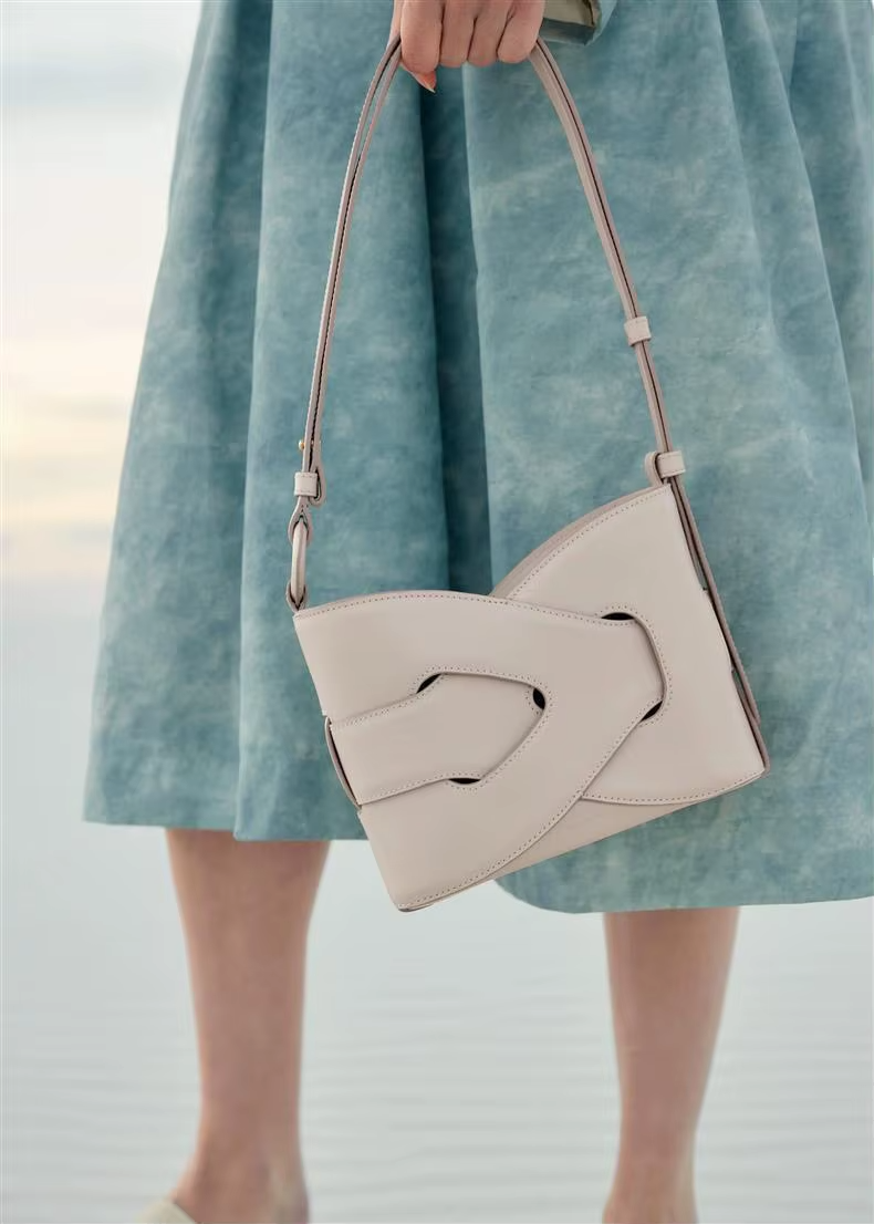 Sligo Umhängetasche 22 - Creme