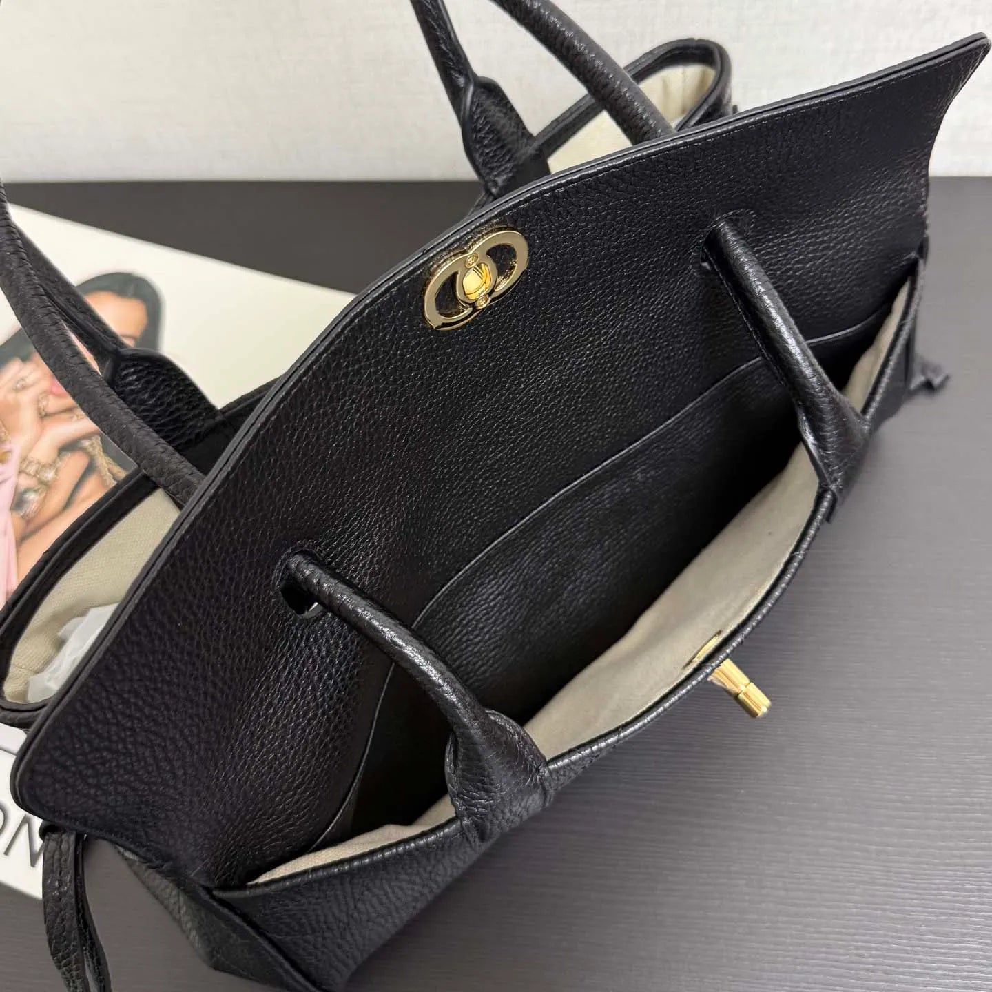 Céleste Läder Handväska 30 - Black