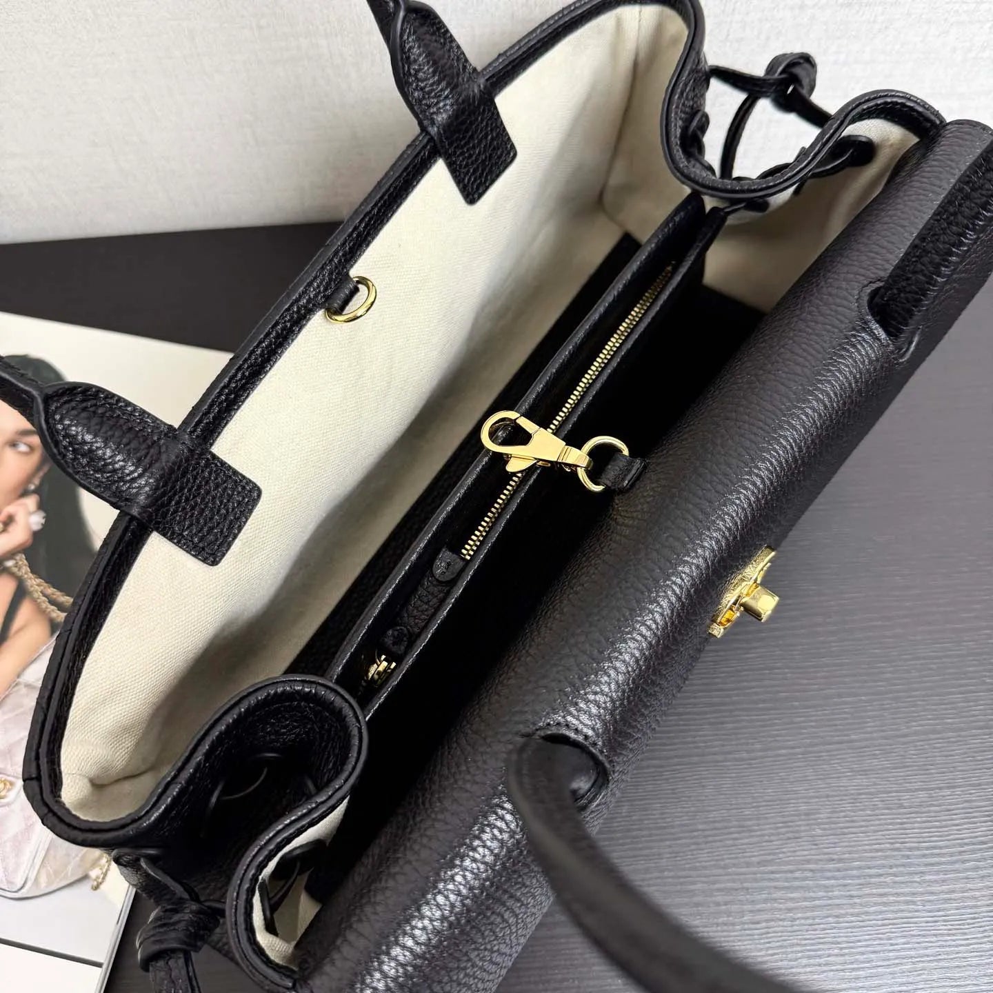 Céleste Läder Handväska 30 - Black