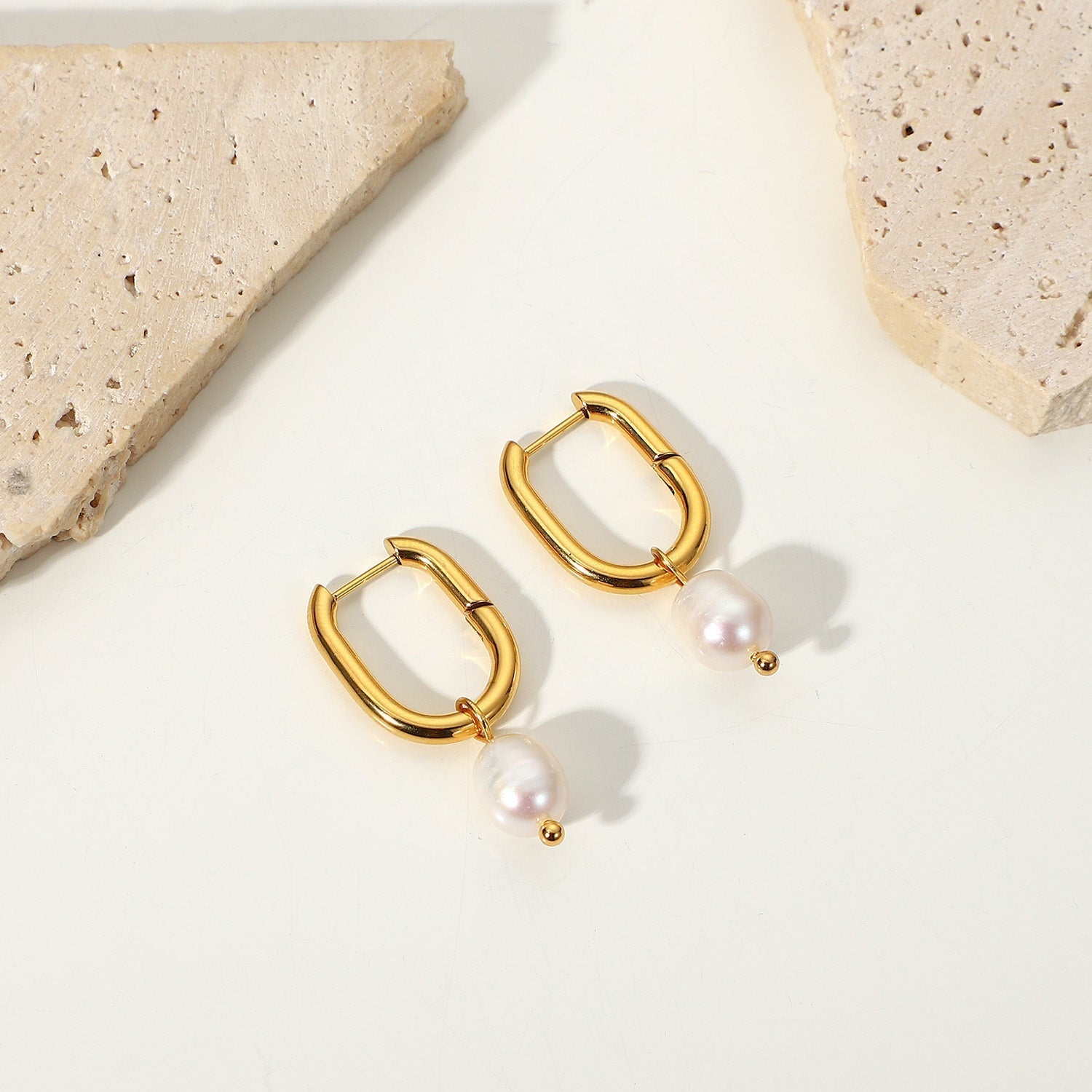 Oval Hoops Korvakorut Valkoisella Kivellä