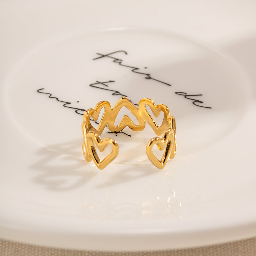Amora Ring