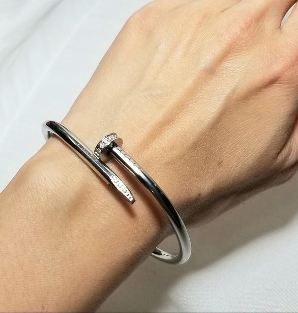Carla Silver  Bangle