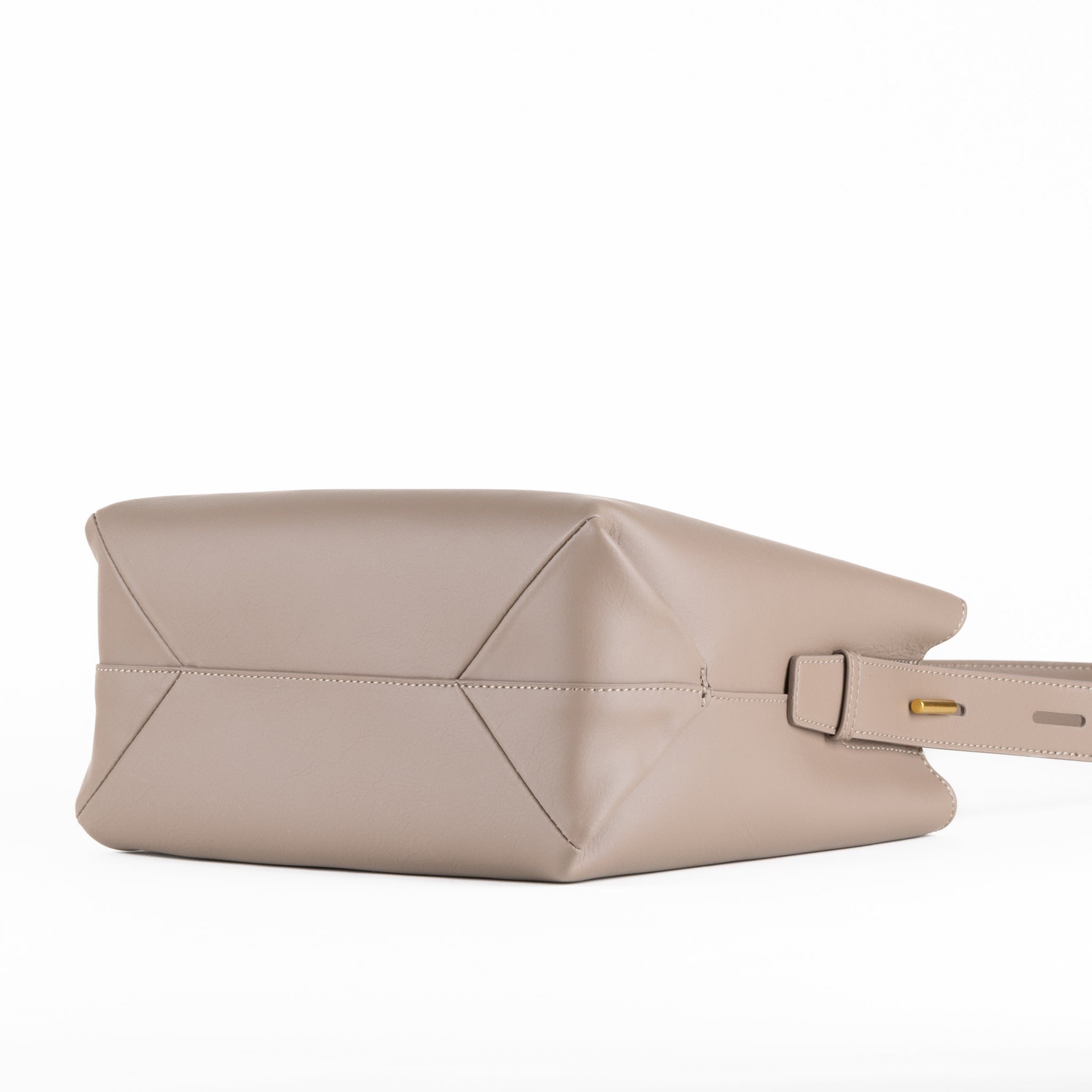 Felicia Cross-Body Bag 26 - Peanut