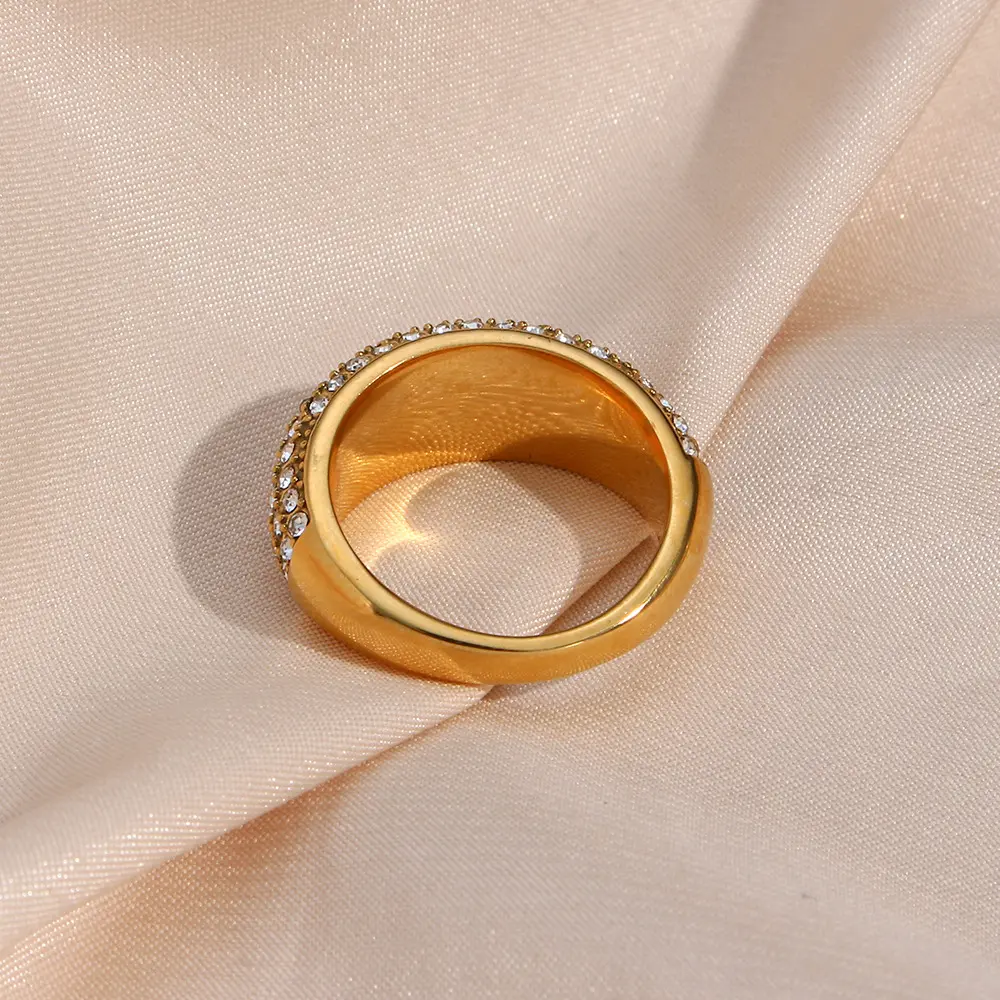 Fiola Ring