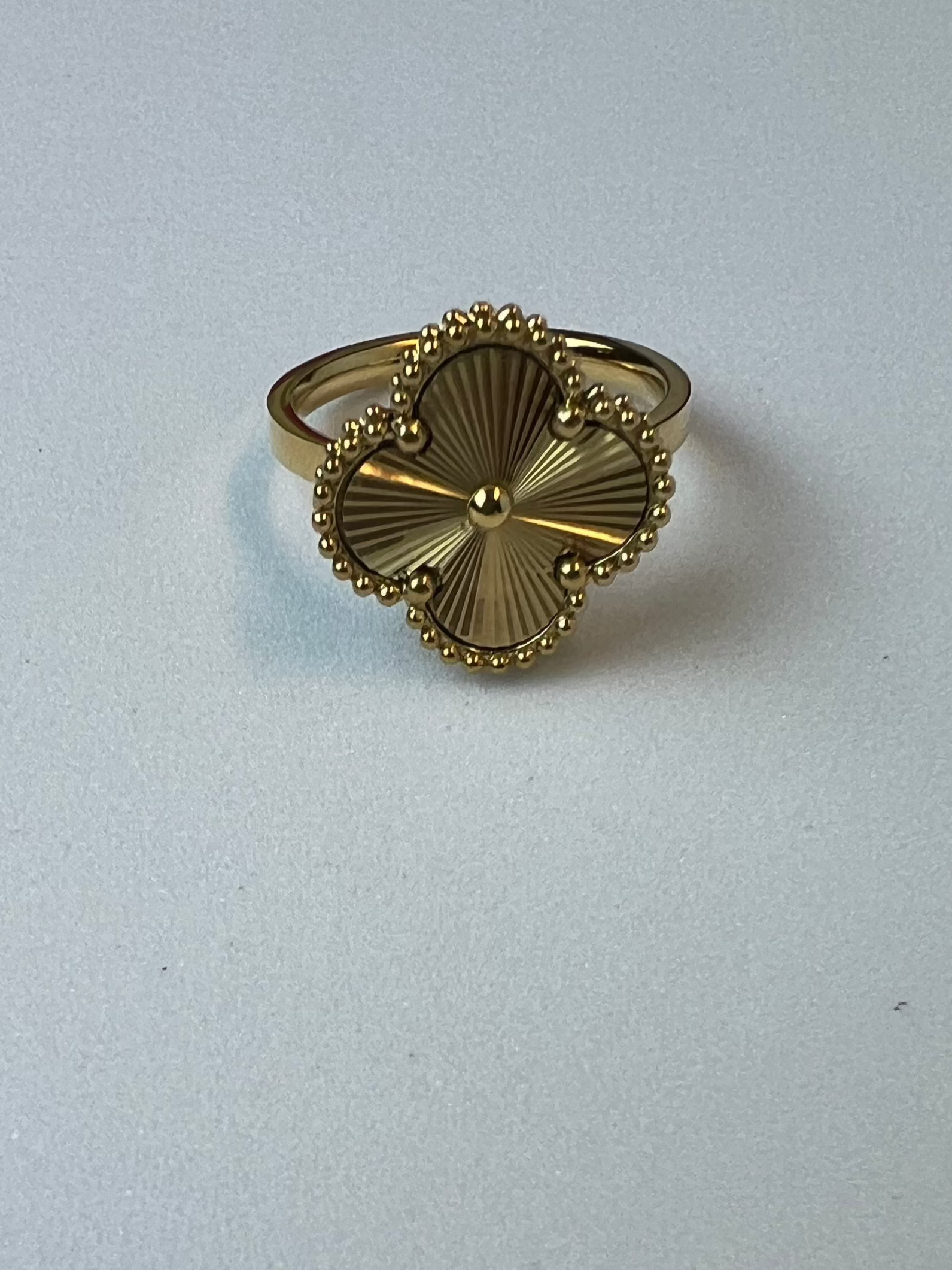 Emilia Firkløver Ring