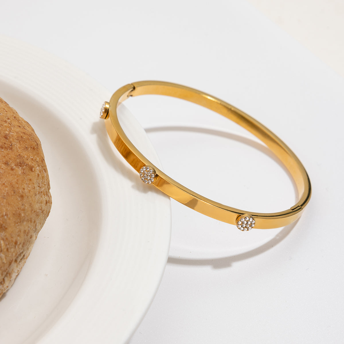 Lumia bangle