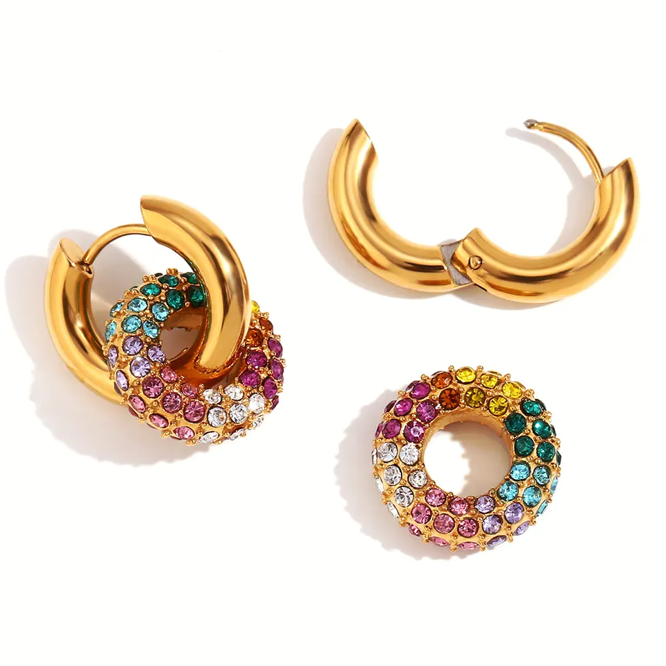 Maja Hoops