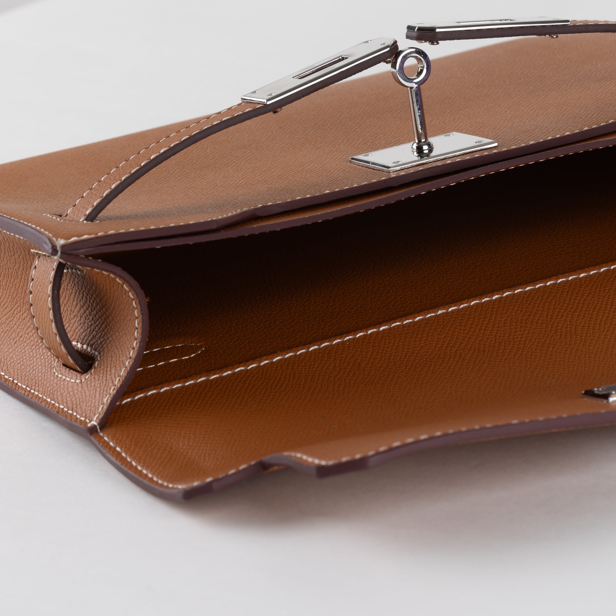 Medium Leather Clutch Bag 25 - Brown