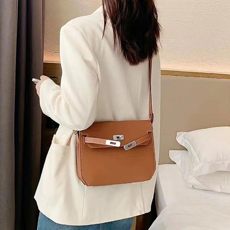 Sac d'embrayage en cuir mella 25 - marron