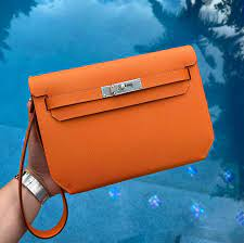Sac d'embrayage en cuir mella 25 - Orange