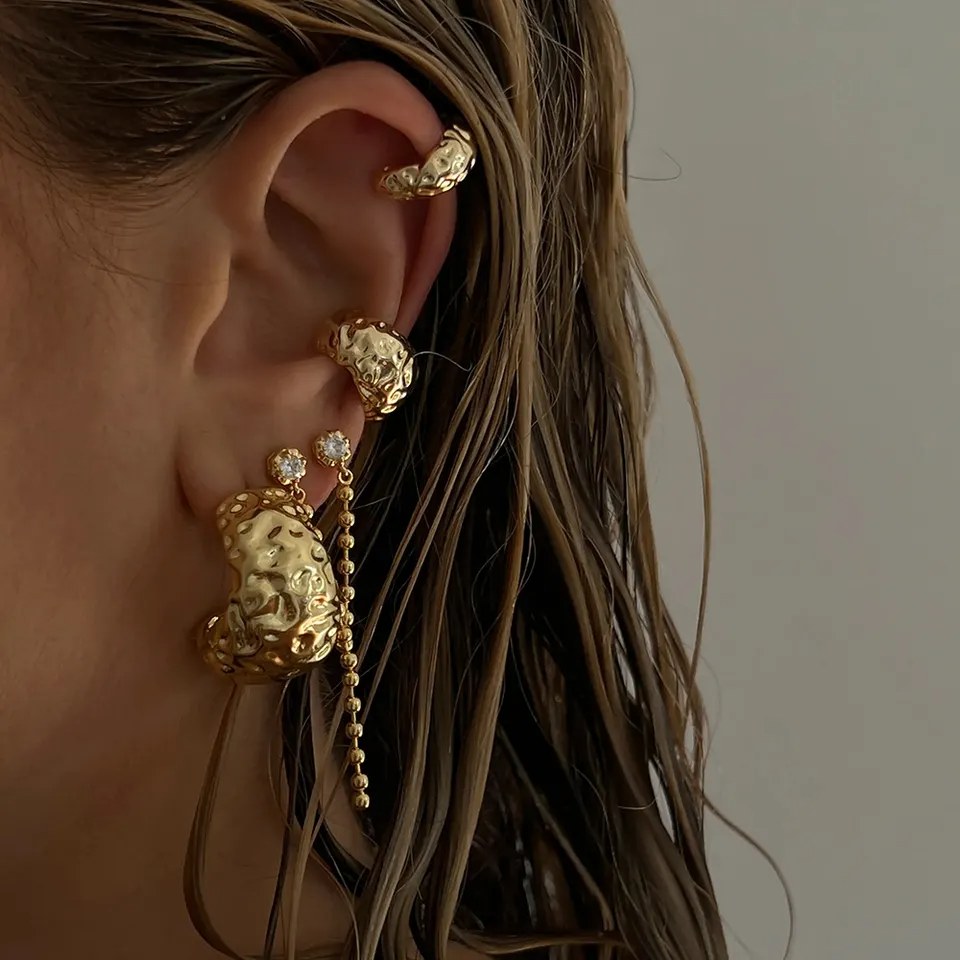 Paloma Studs