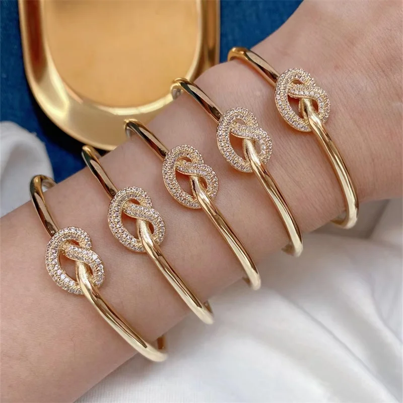 Paula Knot Bangle