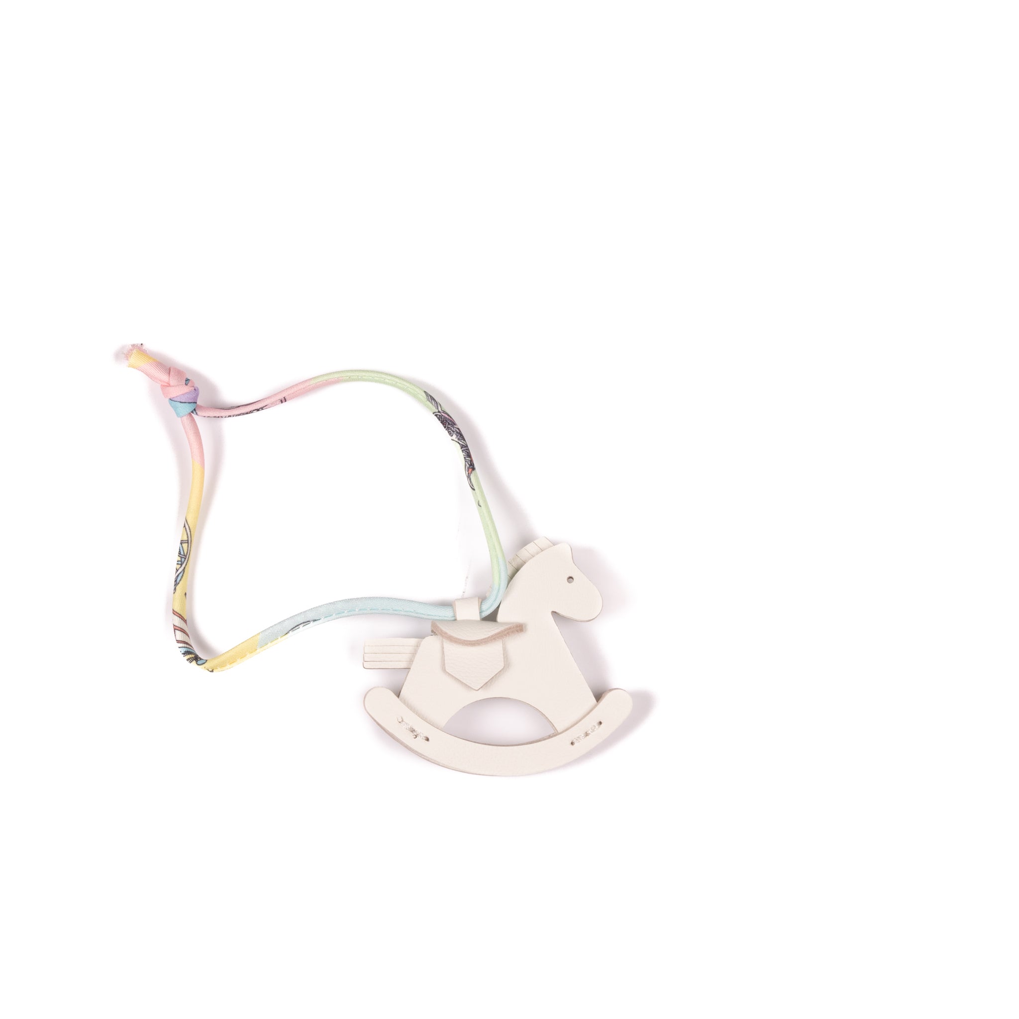 Charme de rodéo avec pendentif - blanc