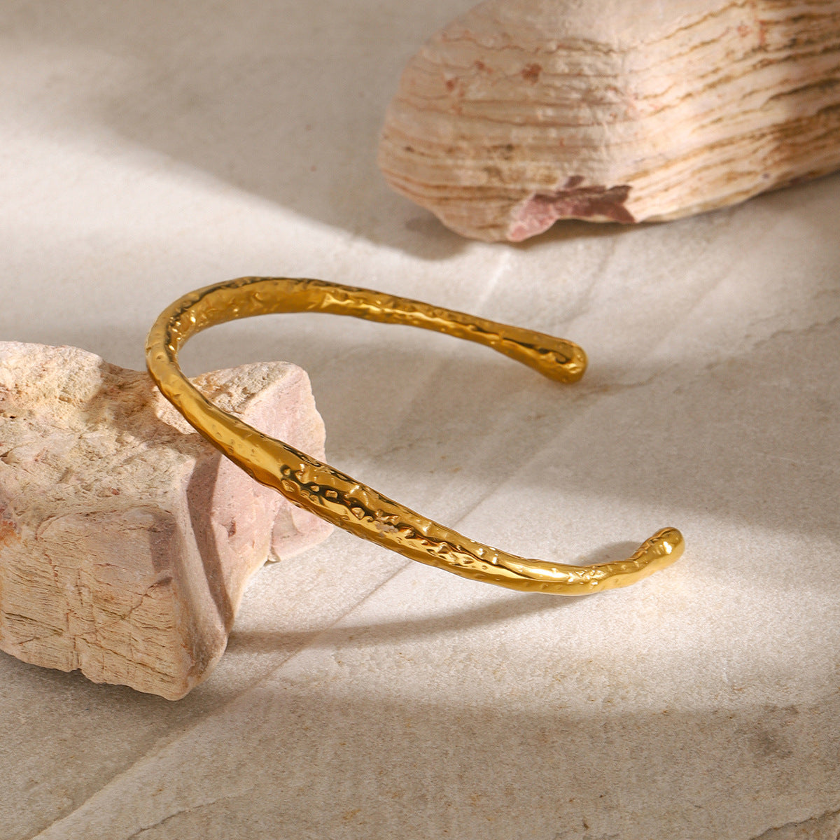 Soleil Bangle