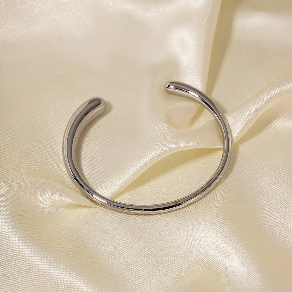 Zenit  Bangle silver